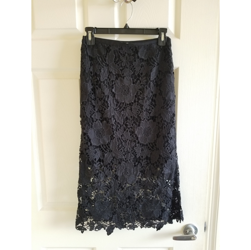 Lafayette 148 black lace pencil skirt
